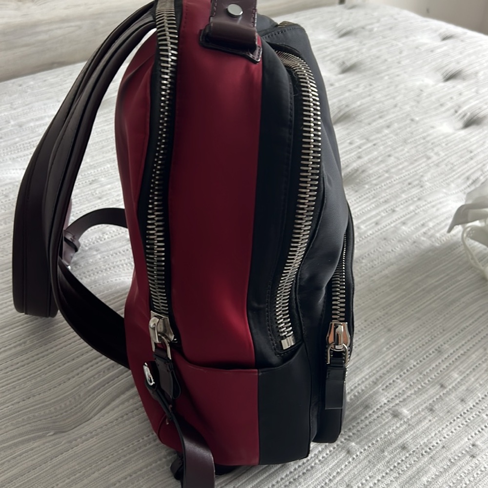 Calvin Klein backpack - Picture 3 of 4